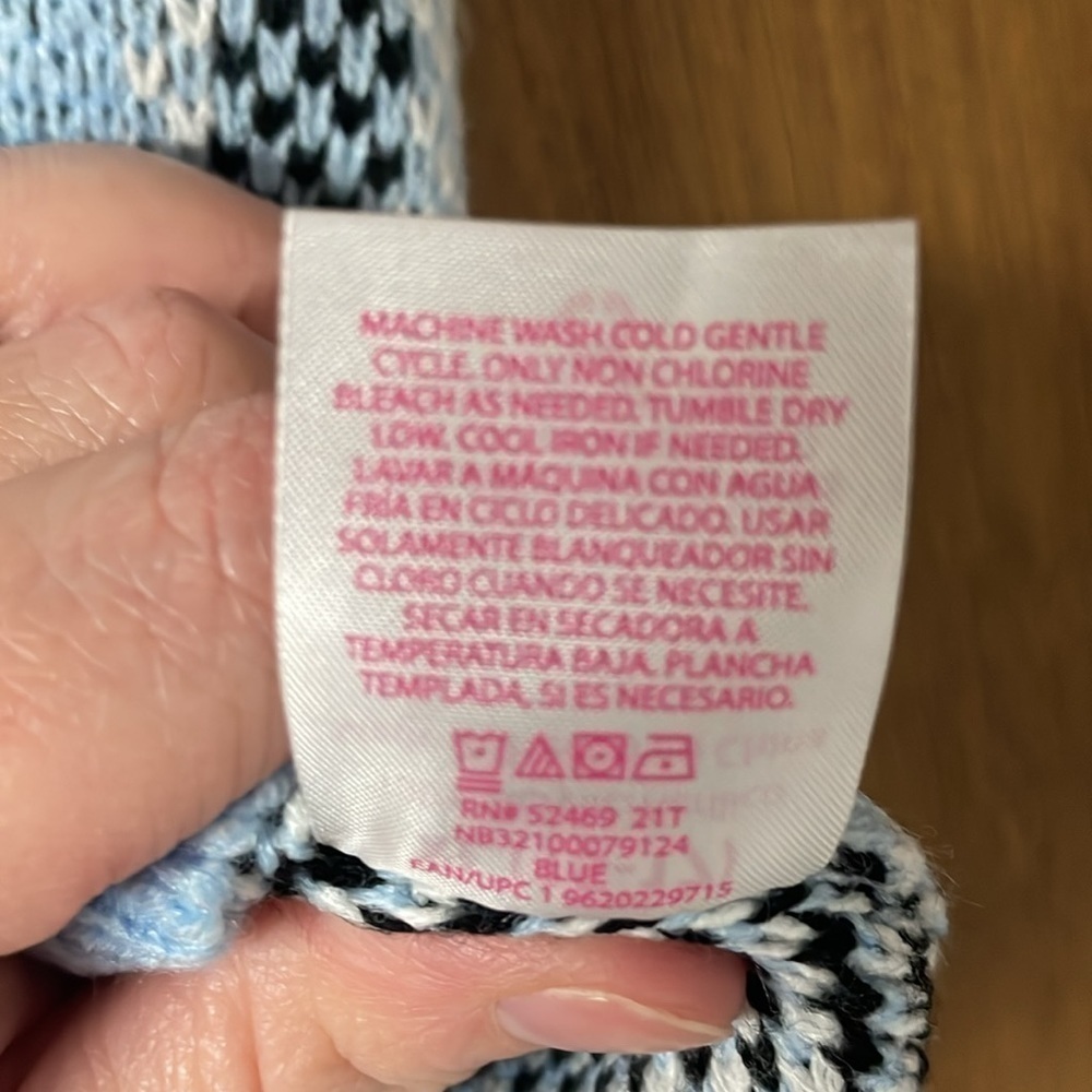 2/$30 size XL blue plaid No Boundaries sweater vest - Picture 5 of 6